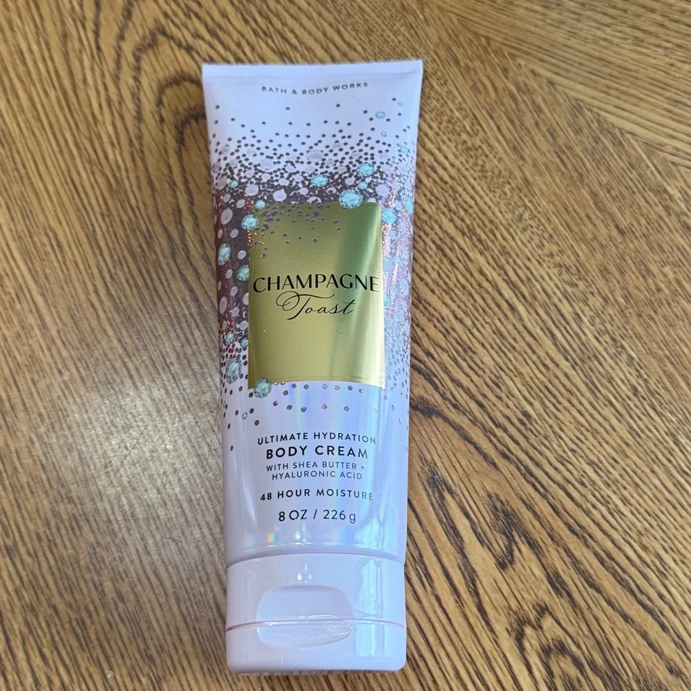 Bath & Body Works Champagne Toast Body Cream - New - Picture 2 of 4